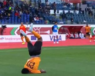 Πήγε για κωλοτούμπα και έφυγε με... αυχενικό - Ο Ντάκα της Ζάμπια σε ένα επικό blooper (video)