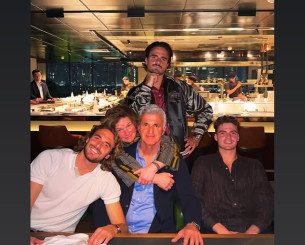 Τσιτσιπάς: Διάλειμμα από τις προπονήσεις και χριστουγεννιάτικο οικογενειακό τραπέζι στο Ντουμπάι