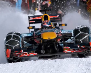 Ο Φερστάπεν έβαλε... αλυσίδες στο μονοθέσιο της Red Bull και έκανε ντριφτ στις Άλπεις (video)