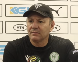 Οι Κομόρες έχουν... οδηγό την εθνική μας: «Έδειξα στους παίκτες μου την Ελλάδα του 2004 - Θέλουμε αυτή την τρέλα»