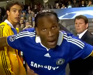 Τι κάνει σήμερα ο διαιτητής του πιο αμφιλεγόμενου ημιτελικού - Η νέα ζωή του Όβρεμπο μετά τη μεγαλύτερη «σφαγιαστική» διαιτησία