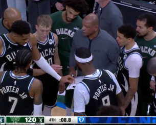 Ο Γιάννης σε ρόλο προπονητή σχεδίασε την επίθεση νίκης των Μπακς (video)