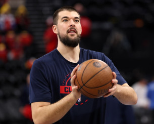 Σοβαρό «πλήγμα» στους Κλίπερς: Χάνουν τον Ζούμπατς με τραυματισμό