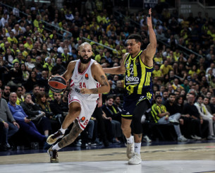 O Oλυμπιακός «τσιτώνει» με την ήττα, αλλά δεν απογοητεύεται