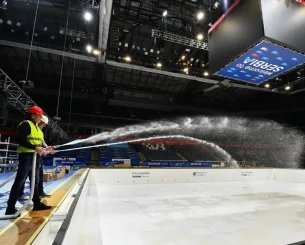 Η Belgrade Arena απέκτησε... πισίνα για τις ανάγκες του Ευρωπαϊκού Πρωταθλήματος πόλο