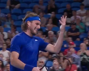 Το «@ντε γ@μ#σου» του Τσιτσιπά στο τέλος του ματς κι οι πανηγυρισμοί (video)