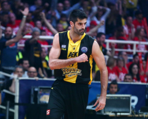 Ο Ντούσαν Σάκοτα στο Athletiko για το ΑΕΚ-Ναντέρ: «Ομάδα και κόσμος μια γροθιά για τη νίκη» Ο Ντούσαν Σάκοτα στο Athletiko για το ΑΕΚ-Ναντέρ: «Ομάδα και κόσμος μια γροθιά για τη νίκη»