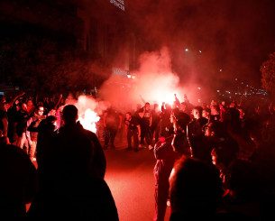 Γιορτάζει ο Πειραιάς για το «48ο» του Ολυμπιακού Γιορτάζει ο Πειραιάς για το «48ο» του Ολυμπιακού