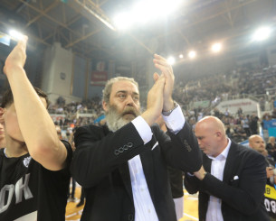 Χατζόπουλος: «Είμαι περήφανος για τους παίκτες μου, πληρώσαμε την απειρία μας» Χατζόπουλος: «Είμαι περήφανος για τους παίκτες μου, πληρώσαμε την απειρία μας»