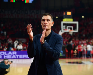 Μπαρτζώκας: «Ο Ναν κέρδισε το MVP και πιθανώς το άξιζε, εγώ όμως θα επέλεγα τον Σάσα» Μπαρτζώκας: «Ο Ναν κέρδισε το MVP και πιθανώς το άξιζε, εγώ όμως θα επέλεγα τον Σάσα»