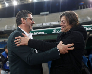 «Ηλεκτρικός» ο πάγκος στη Stoiximan Super League – Φεύγουν πριν τον χρόνο οι επτά στους 10 προπονητές «Ηλεκτρικός» ο πάγκος στη Stoiximan Super League – Φεύγουν πριν τον χρόνο οι επτά στους 10 προπονητές