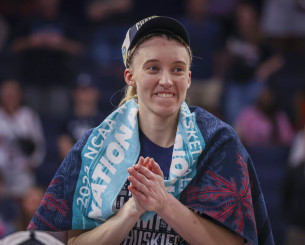 Νο1 στο Draft του WNBA η Πέιτζ Μπέκερς Νο1 στο Draft του WNBA η Πέιτζ Μπέκερς