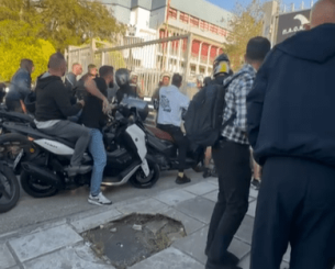 Ένταση έξω από το Παλατάκι - Δεν άφησαν οπαδούς του ΠΑΟΚ να μπουν μέσα (vid)