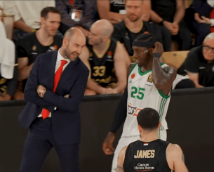 «Μ....α, είσαι τυχερός που δεν παίζω»: Η επική ατάκα του Σπανούλη στον Ναν