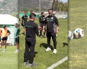 Η έκπληξη του Παναθηναϊκού στον Βιτόρια για τα γενέθλιά του (video) Η έκπληξη του Παναθηναϊκού στον Βιτόρια για τα γενέθλιά του (video)
