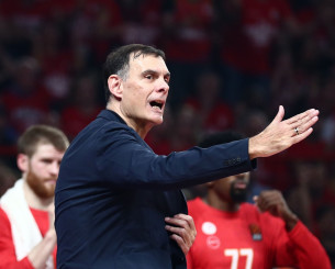 Μπαρτζώκας: «Καταφέραμε να διαχειριστούμε το παιχνίδι, σκεφτόμαστε μόνο το επόμενο» Μπαρτζώκας: «Καταφέραμε να διαχειριστούμε το παιχνίδι, σκεφτόμαστε μόνο το επόμενο»