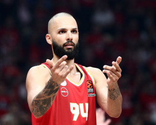 Evan… Ne t'inquiète pas Evan… Ne t'inquiète pas