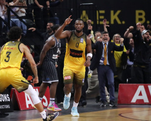 Η οδηγία του Σάκοτα στο τελευταίο play της ΑΕΚ: Η πρώτη επιλογή και ο Γκρέι Η οδηγία του Σάκοτα στο τελευταίο play της ΑΕΚ: Η πρώτη επιλογή και ο Γκρέι