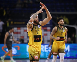 Σκληρή δουλειά με το βλέμμα σε Ολυμπιακό και... Final 4 στην ΑΕΚ Betsson Σκληρή δουλειά με το βλέμμα σε Ολυμπιακό και... Final 4 στην ΑΕΚ Betsson