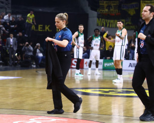 Με Τσαρούχα ο πρώτος ημιτελικός Ολυμπιακός - ΑΕΚ Με Τσαρούχα ο πρώτος ημιτελικός Ολυμπιακός - ΑΕΚ