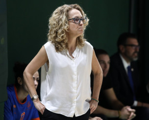 Νέα προπονήτρια του Ολυμπιακού η Φρόσω Δρακάκη Νέα προπονήτρια του Ολυμπιακού η Φρόσω Δρακάκη