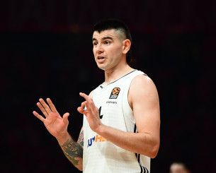 Χωρίς Ντεκ και Ιμπάκα η Ρεάλ στο Game 4 κόντρα στον Ολυμπιακό Χωρίς Ντεκ και Ιμπάκα η Ρεάλ στο Game 4 κόντρα στον Ολυμπιακό