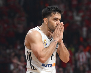 Καμπάτσο στο Athletiko: «Πρέπει να σηκώσουμε κεφάλι και να μείνουμε ενωμένοι» Καμπάτσο στο Athletiko: «Πρέπει να σηκώσουμε κεφάλι και να μείνουμε ενωμένοι»