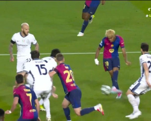 Μυθικό γκολ του Γιαμάλ και η Μπαρτσελόνα μείωσε άμεσα (video)