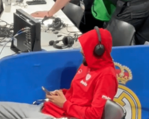 Τραυματίας αλλά βγήκε στο παρκέ ο Φουρνιέ (video)