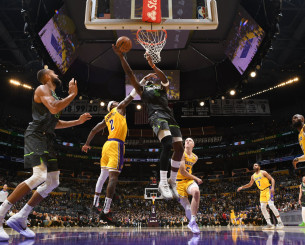 Οι κυρίαρχοι Τίμπεργουλβς σόκαραν τους Λέικερς και τους απέκλεισαν Οι κυρίαρχοι Τίμπεργουλβς σόκαραν τους Λέικερς και τους απέκλεισαν