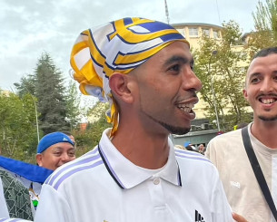 Πατέρας Γιαμάλ: «Αν και ήμουν Ρεάλ, η Μπαρτσελόνα με ταΐζει» (video) Πατέρας Γιαμάλ: «Αν και ήμουν Ρεάλ, η Μπαρτσελόνα με ταΐζει» (video)