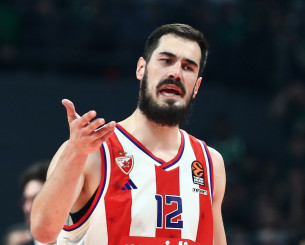 Κάλινιτς: «Αν μιλήσω θα τιμωρήσουν εμένα και τον Γιαννακόπουλο» Κάλινιτς: «Αν μιλήσω θα τιμωρήσουν εμένα και τον Γιαννακόπουλο»