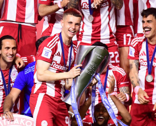 Πρώτοι και στη φιέστα: Οι καλύτερες φωτογραφίες των Μουζακίτη και Κωστούλα! Πρώτοι και στη φιέστα: Οι καλύτερες φωτογραφίες των Μουζακίτη και Κωστούλα!