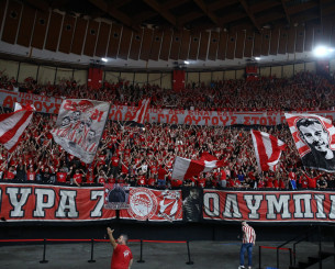 Ρεκόρ δεκαετίας στις ανανεώσεις διαρκείας του Ολυμπιακού για τη νέα σεζόν Ρεκόρ δεκαετίας στις ανανεώσεις διαρκείας του Ολυμπιακού για τη νέα σεζόν
