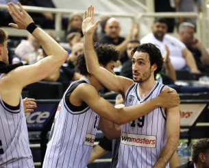 Τα highlights της νίκης του ΠΑΟΚ απέναντι στον Πανιώνιο που έφερε την 6η θέση Τα highlights της νίκης του ΠΑΟΚ απέναντι στον Πανιώνιο που έφερε την 6η θέση