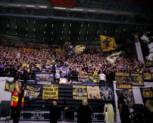 Κατάμεστο το πέταλο της Original μία ώρα πριν τον ημιτελικό με Μάλαγα (video) Κατάμεστο το πέταλο της Original μία ώρα πριν τον ημιτελικό με Μάλαγα (video)