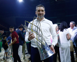 Ναβάρο: «Η Μάλαγα έχει αλλάξει τις ζωές μας για πάντα, είμαστε πολύ χαρούμενοι»