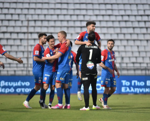 Ο καταιγιστικός Βόλος διέλυσε τη Λαμία και εξασφάλισε την παραμονή του στη Super League