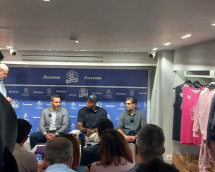 Παρουσία Θανάση Αντετοκούνμπο το άτυπο τζαμπολ του 2on2 Antetokounbros