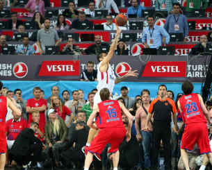 Η Euroleague θυμήθηκε το πεταχτάρι του Πρίντεζη στην Πόλη το 2012 (video)