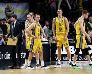 Ο πρόεδρος της Άλμπα για την Euroleague: «Πώς τρέχεις μια επιχείρηση που χάνει κάθε χρόνο 200 εκατομμύρια ευρώ» Ο πρόεδρος της Άλμπα για την Euroleague: «Πώς τρέχεις μια επιχείρηση που χάνει κάθε χρόνο 200 εκατομμύρια ευρώ»