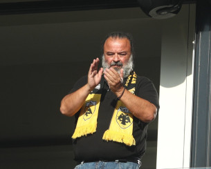 Πριμ από τον Μάριο Ηλιόπουλο στις πρωταθλήτριες της ΑΕΚ Πριμ από τον Μάριο Ηλιόπουλο στις πρωταθλήτριες της ΑΕΚ