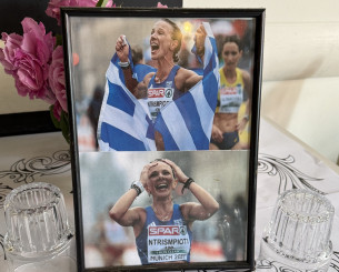 Μπήκαμε στην οικογενειακή ταβέρνα της Αντιγόνης Ντρισμπιώτη στην Καρδίτσα