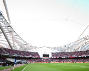 Γιορτινό ΟΑΚΑ: Χιλιάδες φίλοι του Ολυμπιακού και του ΟΦΗ σε έναν τελικό που μας είχε λείψει (videos)