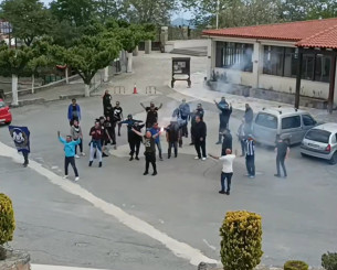 Μεγάλη ένταση σε ματς στα Ζωνιανά με οπαδούς! Μεγάλη ένταση σε ματς στα Ζωνιανά με οπαδούς!