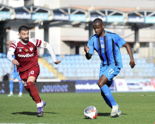 «Κλείνει» στον Πανσερραϊκό ο Ζαν Μπαπτίστ Λεό