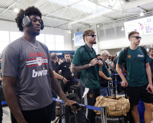 Συνάντηση στο αεροδρόμιο: Παναθηναϊκός και Ολυμπιακός αναχωρούν ίδια ώρα για Άμπου Ντάμπι