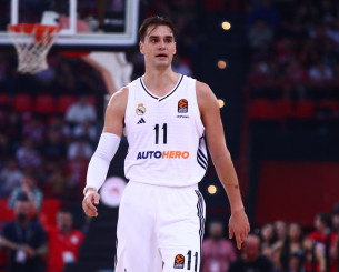 «Καμπανάκι NBA για Χεζόνια - Αμφίβολο το μέλλον του στη Ρεάλ» «Καμπανάκι NBA για Χεζόνια - Αμφίβολο το μέλλον του στη Ρεάλ»