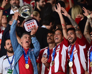 Αποθέωση Μεντιλίμπαρ απ' τη Marca: «Δεν μπορεί να κάνει δύο βήματα στους δρόμους...» Αποθέωση Μεντιλίμπαρ απ' τη Marca: «Δεν μπορεί να κάνει δύο βήματα στους δρόμους...»