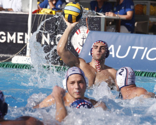 Ο Ολυμπιακός έκανε το 2-0 κόντρα στη Βουλιαγμένη και «αγγίζει» το πρωτάθλημα!